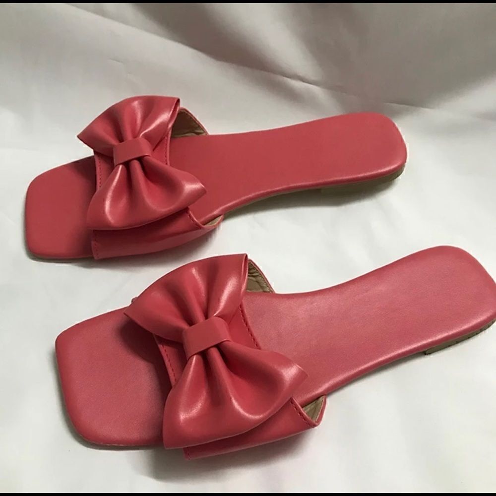 Bow Slide Sandals - Picture 2 of 3